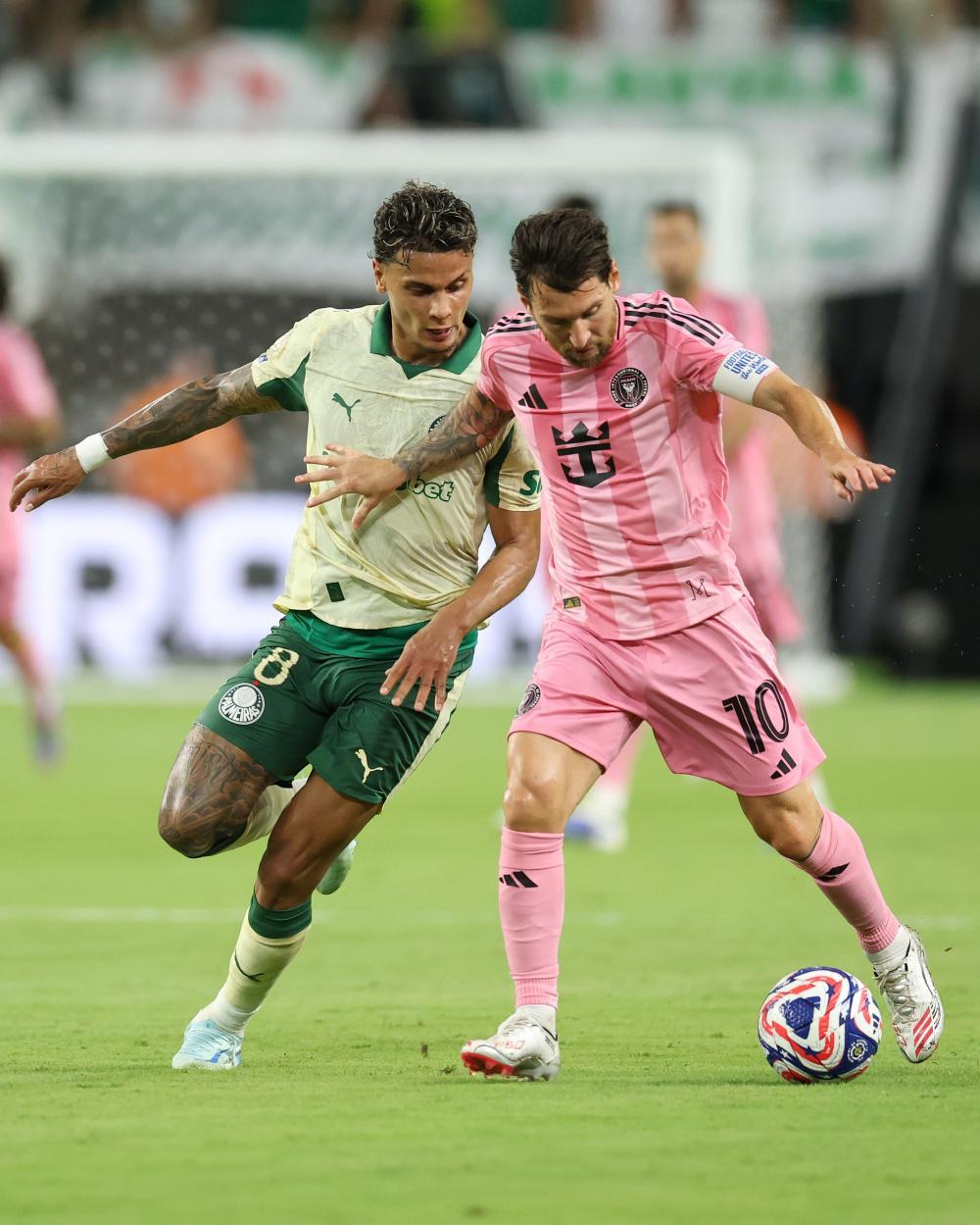 今晨巴黎圣日耳曼外线爆发——意大利杯节点到来，态度坚定，年轻球员得到机会的简单介绍