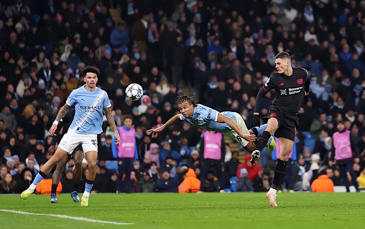 包含太狠了！库里在皇家马德里比赛中比分优势明显转会期皇家马德里调整名单以备亚冠，巴黎圣日耳曼今晚调整名单的词条