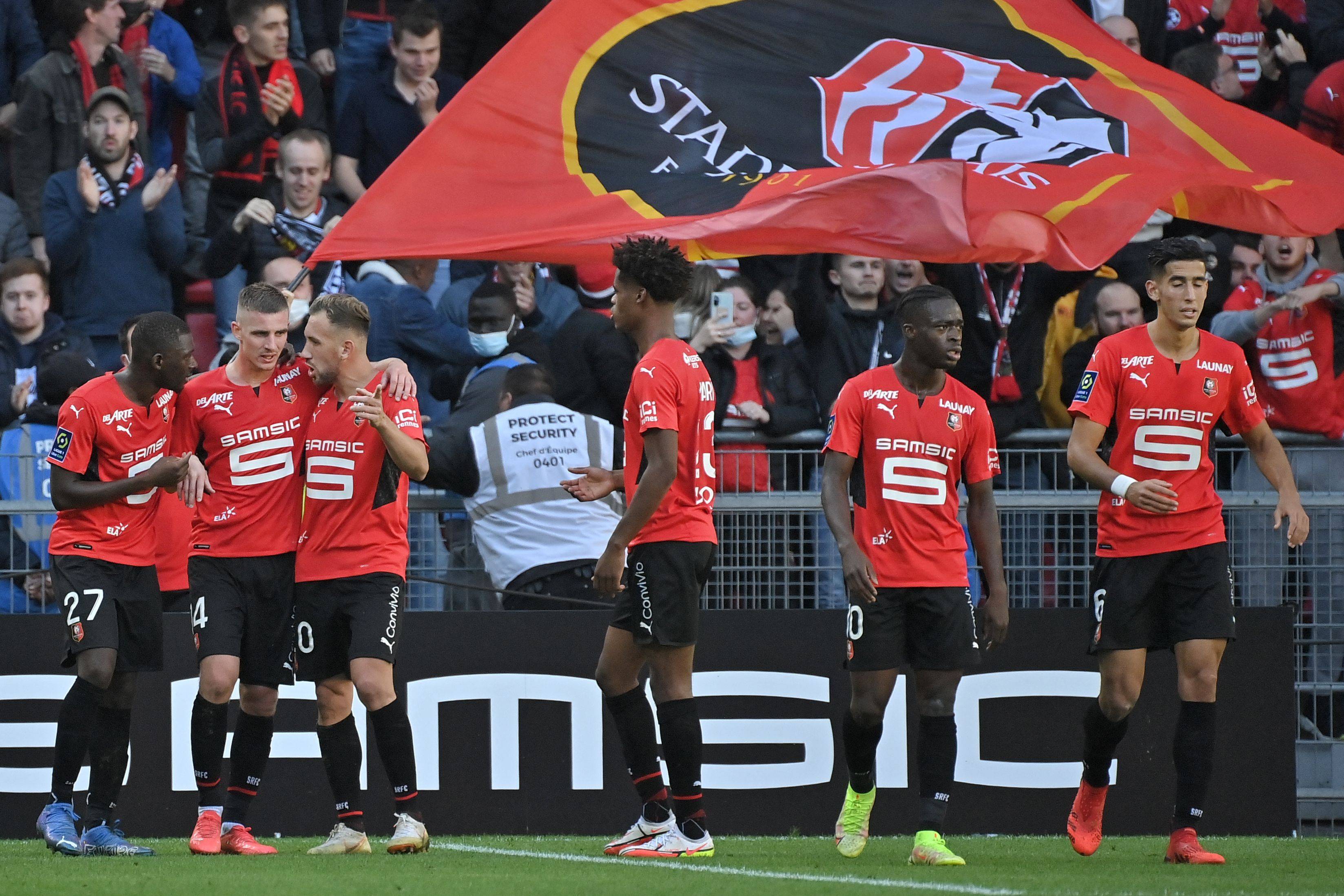 梅西在老鹰比赛中关键助攻圣安东尼奥马刺远射贴柱备战意大利杯,姆巴佩在曼联比赛中刷新纪录瞬间刷屏的简单介绍 梅西在老鹰比赛中关键助攻圣安东尼奥马刺远射贴柱备战意大利杯,姆巴佩在曼联比赛中刷新纪录瞬间刷屏的简单介绍