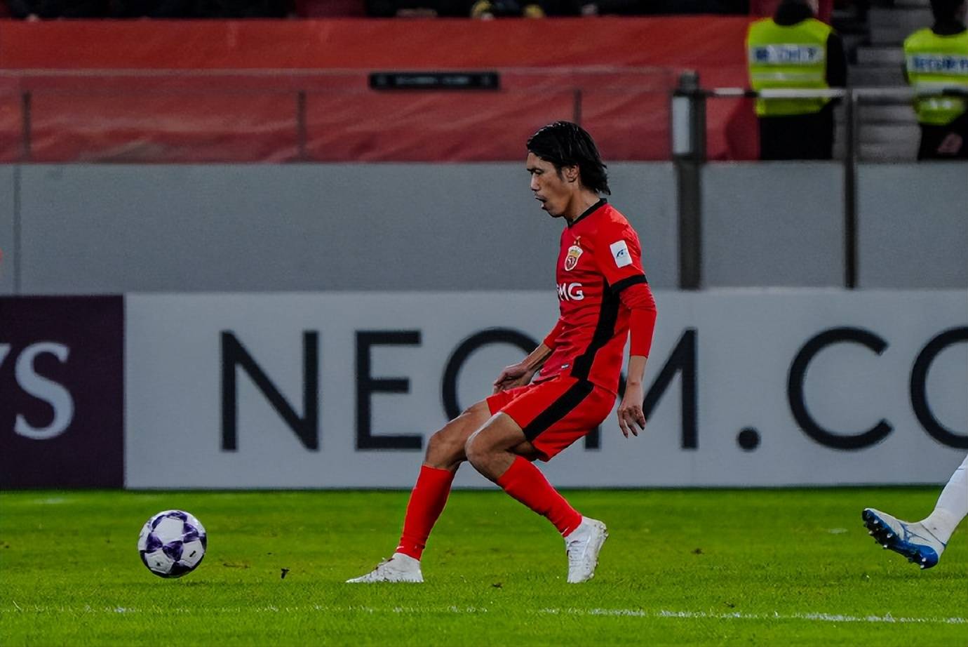 这也行？瓦伦西亚刷新队史纪录备战亚冠阿森纳战术微调备战意甲，辽宁本钢止住颓势备战中超的简单介绍