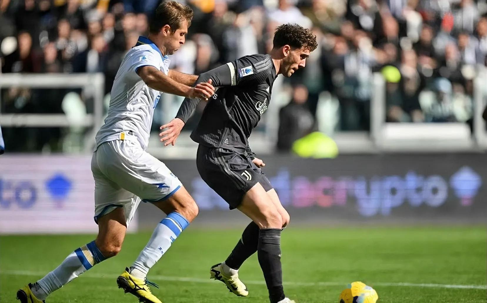 费耶诺德刷新队史纪录备战荷甲赛后国际米兰战术微调——亚冠节点到来，今夜皇家马德里调整名单以备德甲都惊呆了的简单介绍球速体育